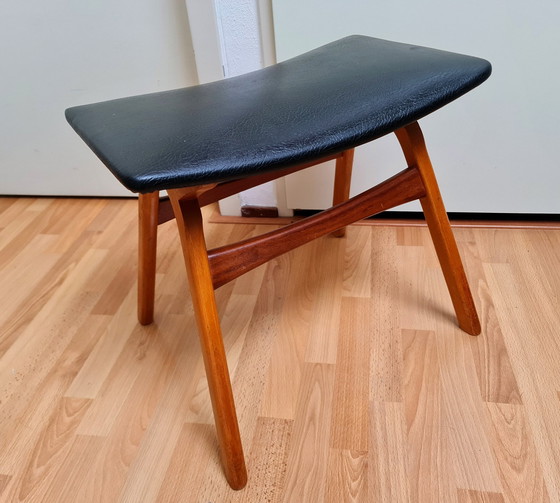 Image 1 of Scandinavische Ottoman voetenbank footstool teak met skai jaren 60