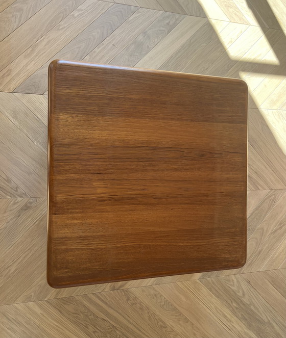 Image 1 of Deense Mid Century teakhouten salontafel van Niels Bach