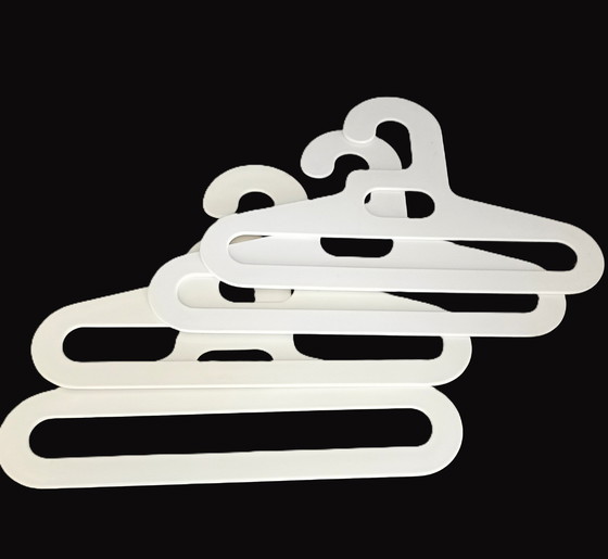 Image 1 of Vier Zestiger Jaren Tomado Kleerhangers 