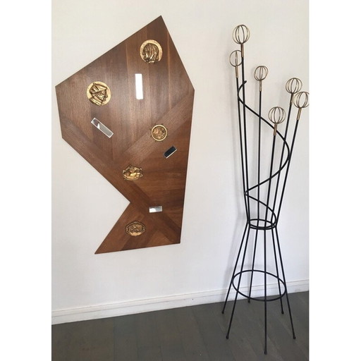 Vintage wandpaneel van teakhout en messing