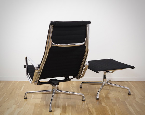 Image 1 of Vitra Eames Alu Stoel Ea 124 En Ea 125 In Hopsack Zwart