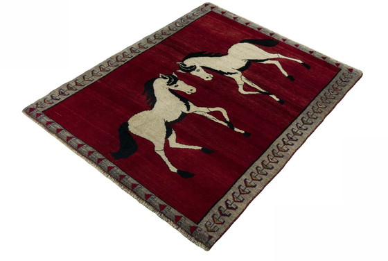 Image 1 of Handgeknoopt Gabbeh nomadisch tapijt - 163 X 130 cm - Paarden