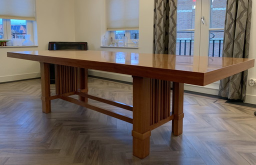 Cassina "608 Talisien 2" Tafel Ontworpen Door Frank Lloyd Wright