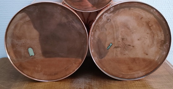 Image 1 of Drie Vintage Cilindrische Koperen Plantenbakken