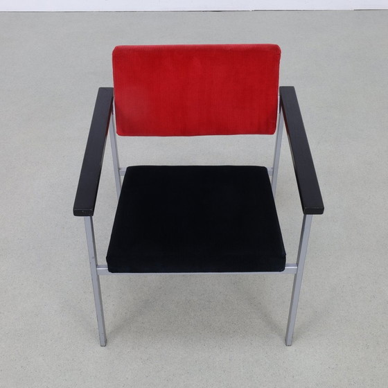 Image 1 of 2X Minimalistische Fauteuil Compact Model, 1960S