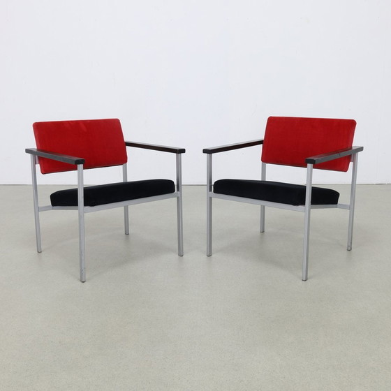 Image 1 of 2X Minimalistische Fauteuil Compact Model, 1960S