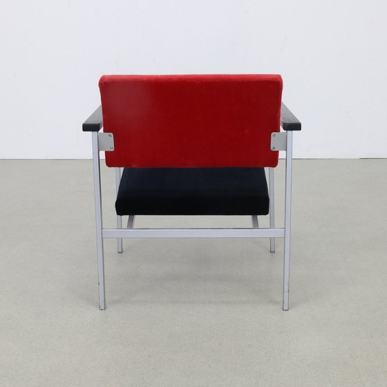 Image 1 of 2X Minimalistische Fauteuil Compact Model, 1960S