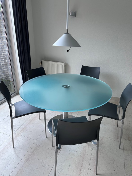 Image 1 of Metaform ORFIS eetkamertafel met 5x Desalto eetkamerstoelen