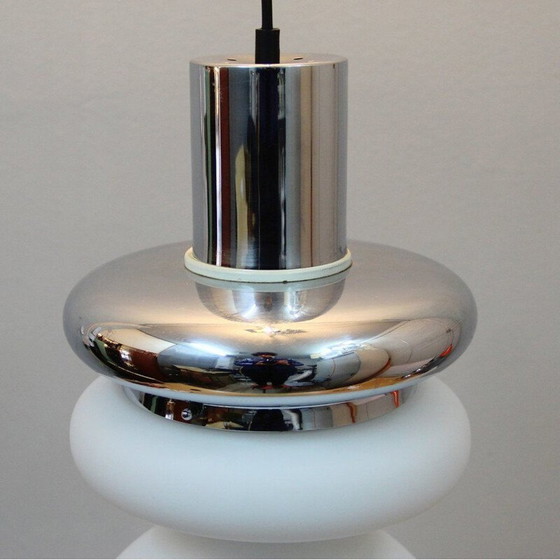 Image 1 of Vintage opaline en chromen hanglamp, Italië 1970