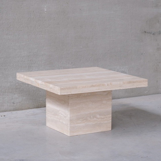 Image 1 of Vintage vierkante salontafel in travertijn, België 1970