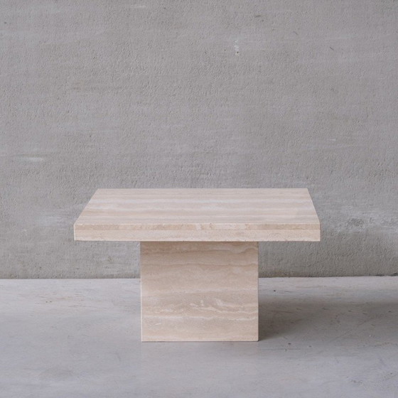 Image 1 of Vintage vierkante salontafel in travertijn, België 1970