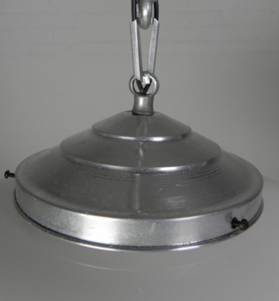 Image 1 of Art Deco hanglamp aan aluminium ketting, jaren 1930