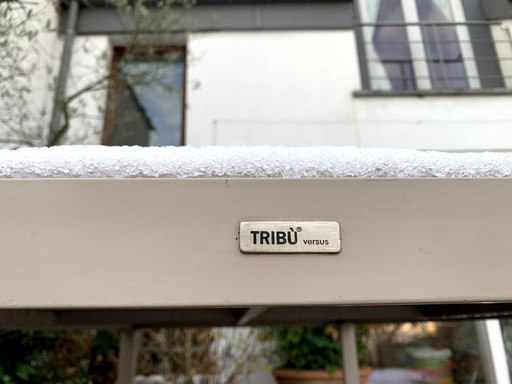 Tribùm Versus Lichtgrijze Tuintafel