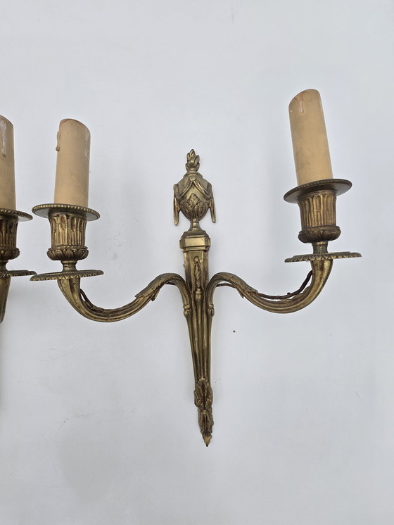 Image 1 of Paar antieke bronzen wandlampen Louis Xvi stijl