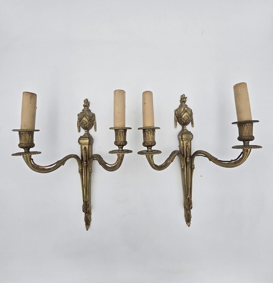 Image 1 of Paar antieke bronzen wandlampen Louis Xvi stijl