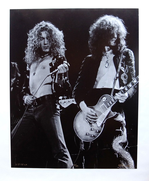 Led Zeppelin, Jimmy Page en Robert Plant, concert in L.A. in 1975, gesigneerd en...