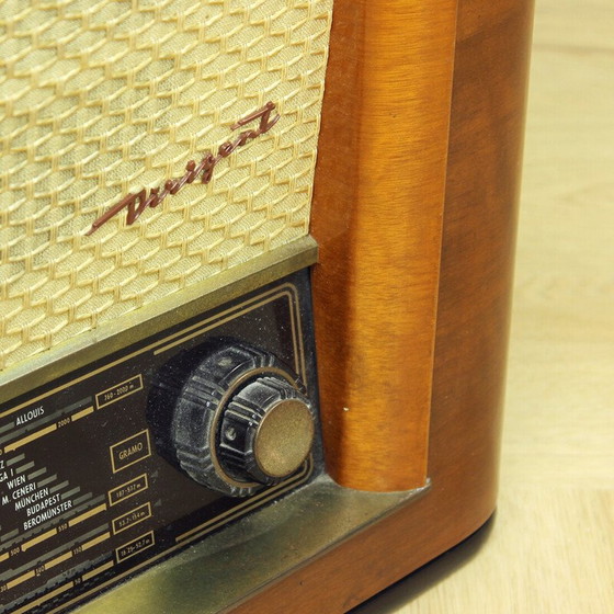 Image 1 of Oude Tesla Dirigent gramoradio, Tsjecho-Slowakije 1956