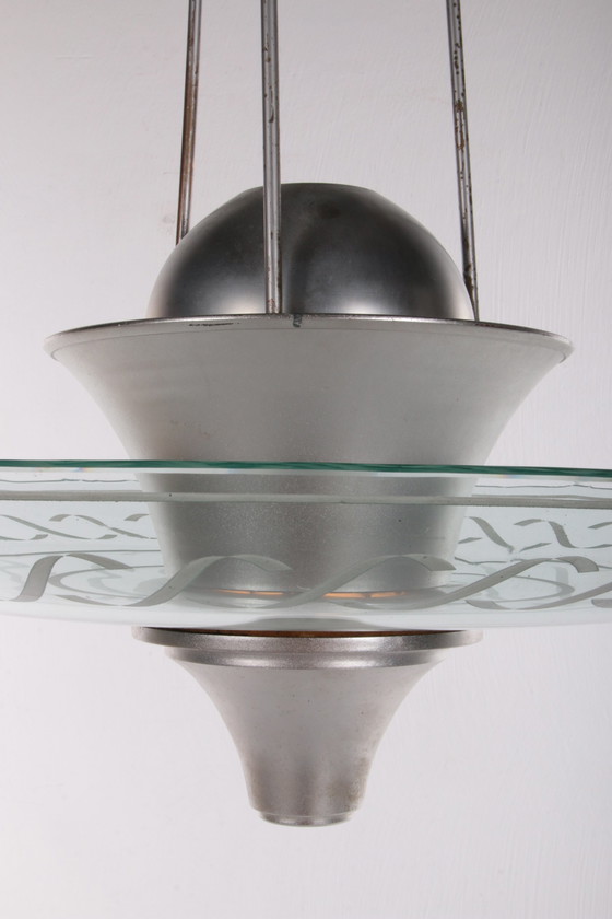 Image 1 of Art Deco Grote Hanglampen met geslepen glas Engeland 1930