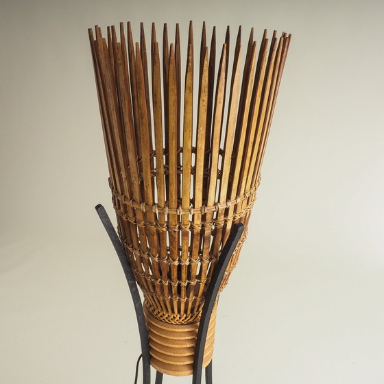 Image 1 of Bamboe en smeedijzeren vloerlamp