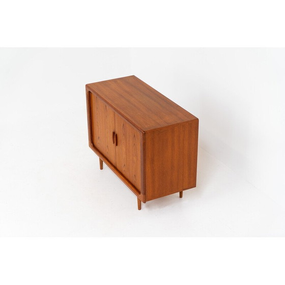 Image 1 of Vintage teakhouten dressoir met jaloeziedeuren van Svend Dyrlund