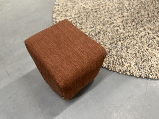 Label Vandenberg Zium Pouffe Yak Leer & Ferrar Stof