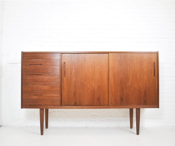 Image 1 of Hugo Troeds door Nils Jonsson sideboard