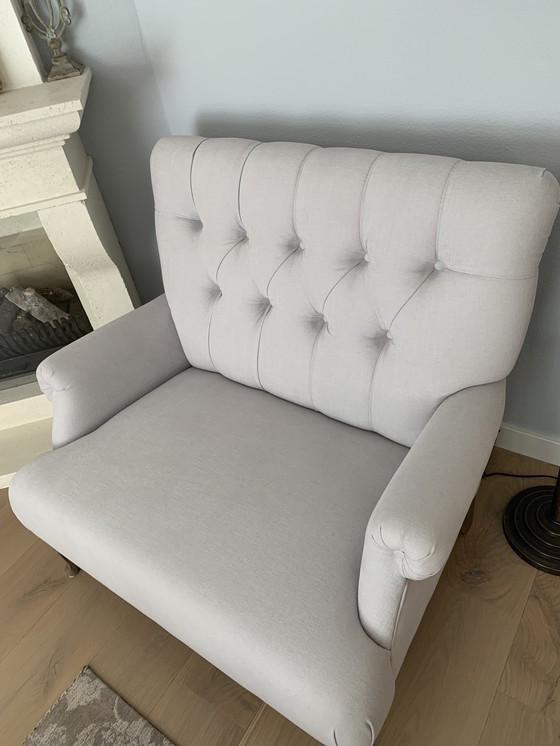 Image 1 of Kabinet Love Chair Chesterfield Model