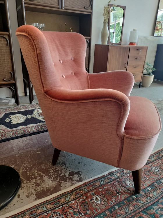 Image 1 of Vintage Artifort Roze Fauteuil  Theo Ruth