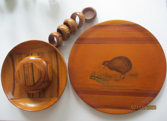 Image 1 of Vintage Houten Schalen Van Sovereign Native Timbers Of New Sealand