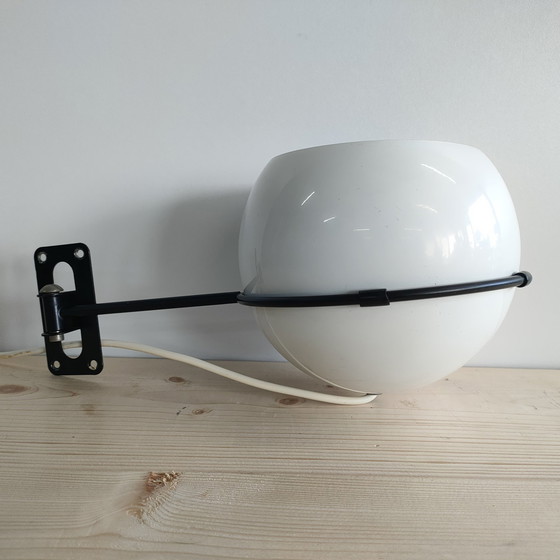 Image 1 of Vintage Gepo Jaren 70 Wandlamp Bollamp Met Beugel