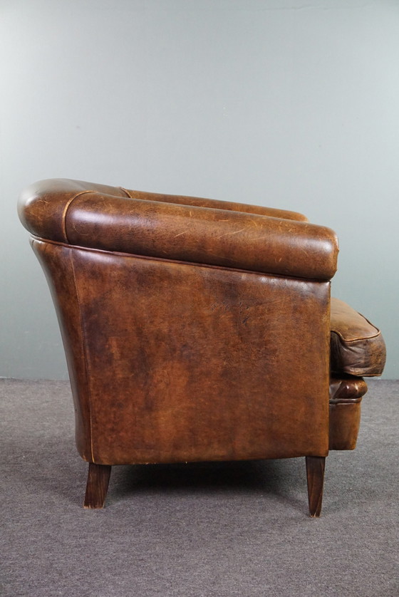 Image 1 of Clubfauteuil met patina, gemaakt van schapenleer