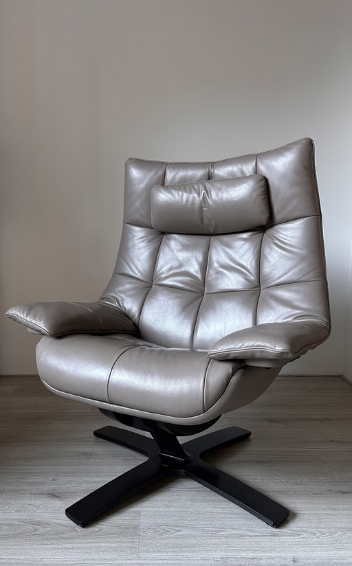 Natuzzi Re-Vive Met Hocker