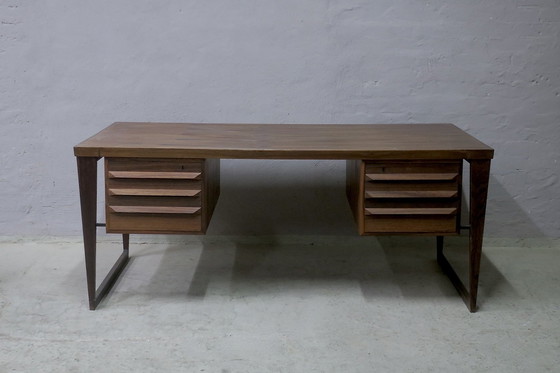 Image 1 of Kai Kristiansen Voor Feldballes Mobelfabrik Model 70 Rozenhouten bureau op sledeonderstel, 1960S