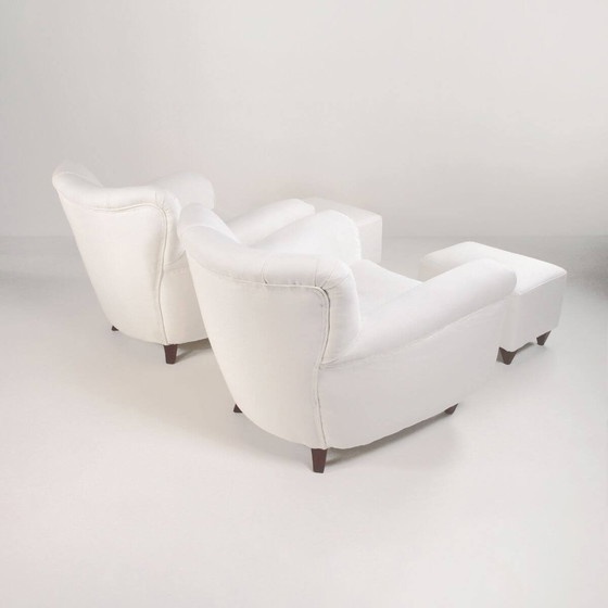 Image 1 of 2x Vintage Fauteuils En Paar Poefjes In Witte Stof