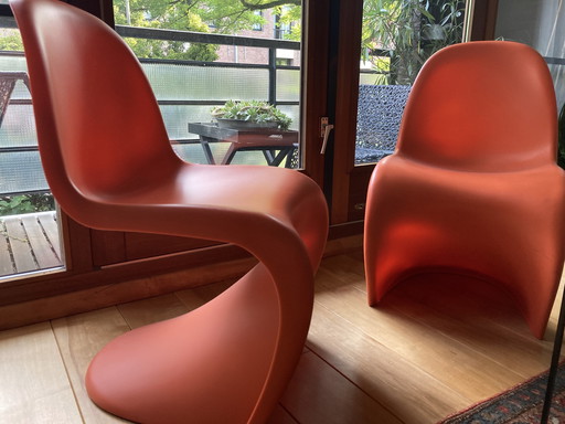 2x Vitra stoel Verner Panton Oranje