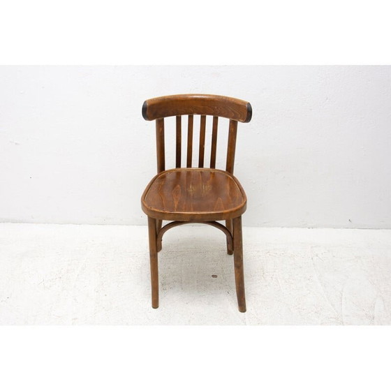 Image 1 of Beukenhouten en gebogen houten vintage stoel van Thonet, Tsjecho-Slowakije 1950