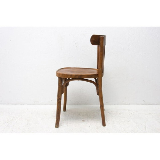 Image 1 of Beukenhouten en gebogen houten vintage stoel van Thonet, Tsjecho-Slowakije 1950