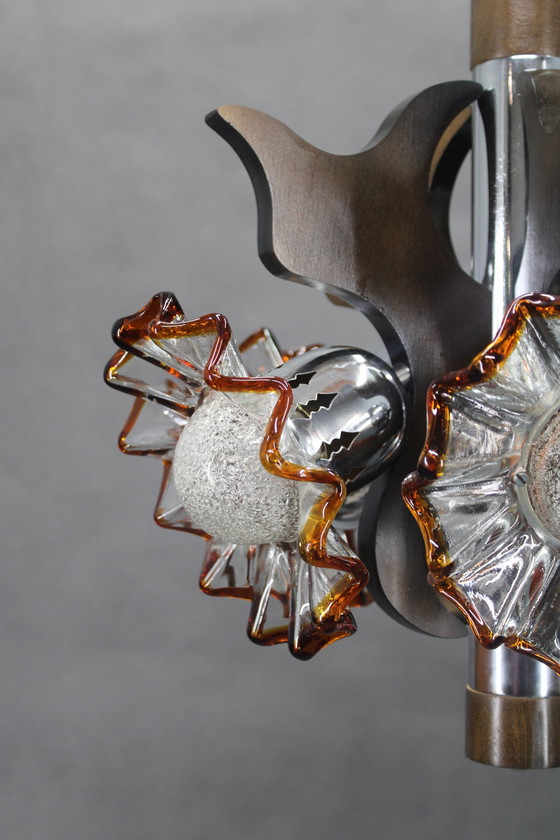 Image 1 of Kroonluchter uit 1970 met Murano glazen kapjes, Italië