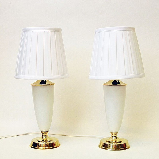 Image 1 of Paar vintage opaalglas en messing tafellampen van Høvik, Noorwegen 1956