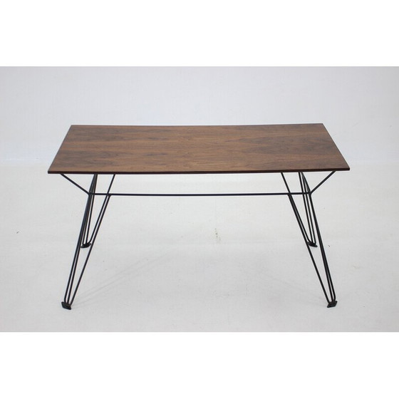 Image 1 of Vintage walnootfineer bijzettafel, Tsjecho-Slowakije 1970