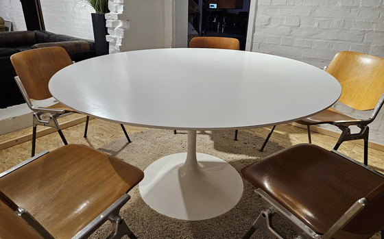 Image 1 of KNOLL INTERNATIONAL EERO SAARINEN TULIP EETTAFEL