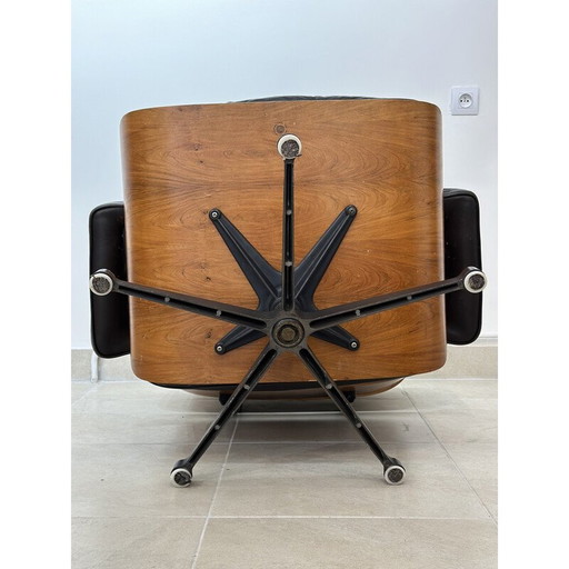 Vintage Eames fauteuil van Mobilier international