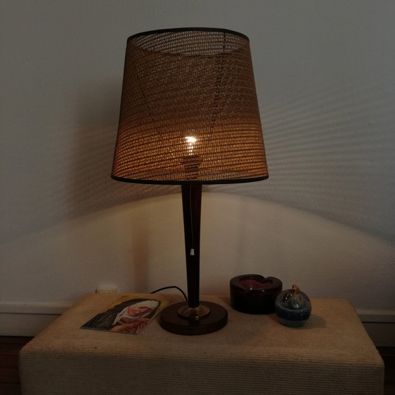 Image 1 of Moderne lamp in mahoniehout