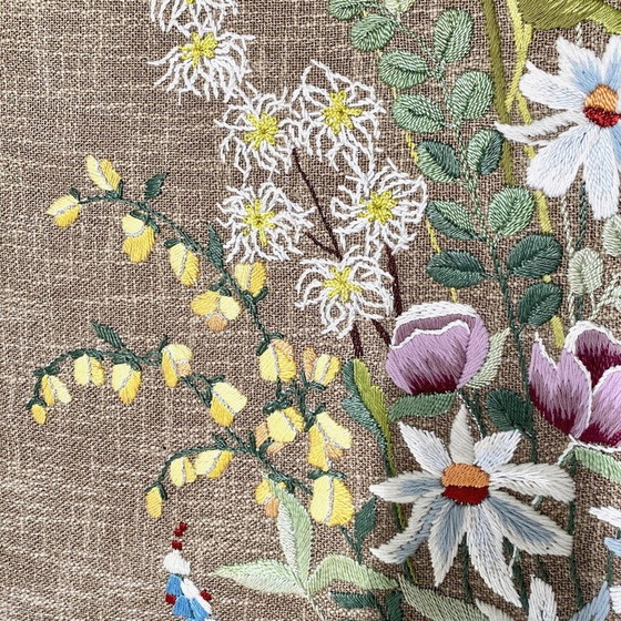 Image 1 of Vintage Mcm needlepoint muurkunst boeket wilde bloemen