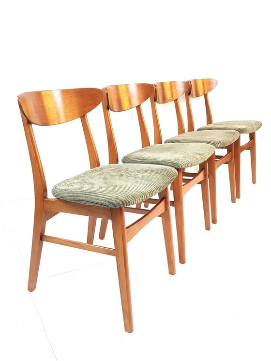 Image 1 of 4 Vintage Deense Farstrup Stoelen | Nieuw Gestoffeerd Groene Rib