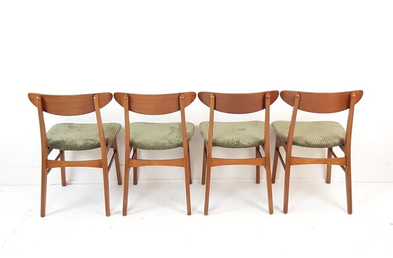 Image 1 of 4 Vintage Deense Farstrup Stoelen | Nieuw Gestoffeerd Groene Rib