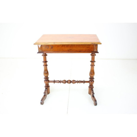Image 1 of Vintage naaitafel van massief hout en fineer, 1895