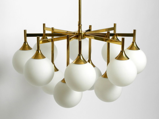 Image 1 of Grote Originele 60S Space Age Kaiser messing plafondlamp met 12 witte glazen bollen