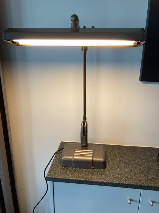 Image 1 of Dazor Bureaulamp Met Zwevende Armatuur Model 