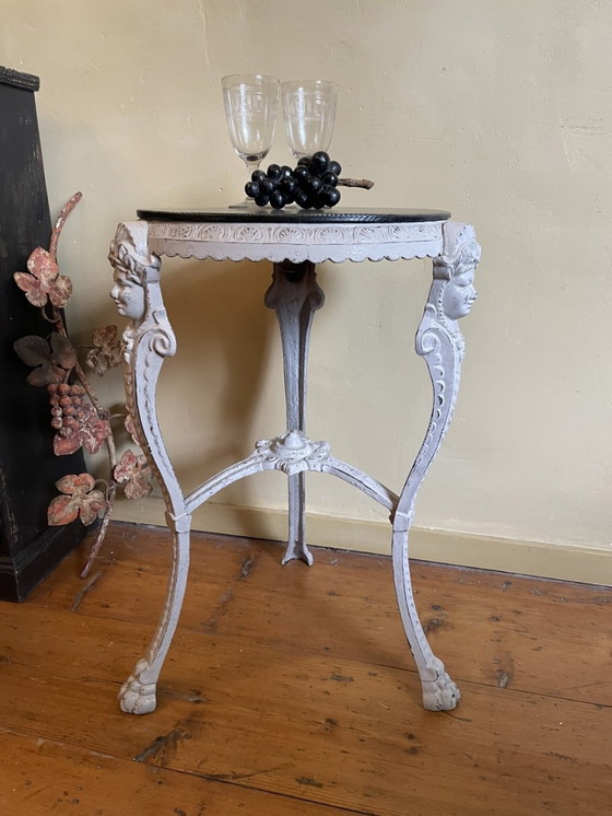 Image 1 of Bijzettafel Queridon Gietijzer  Met Houten Blad Frans Vintage